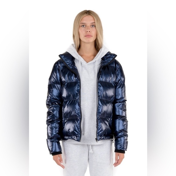 NWT Kuwalla Blue Shimmer Women's Puffer Jacket - Picture 1 of 10